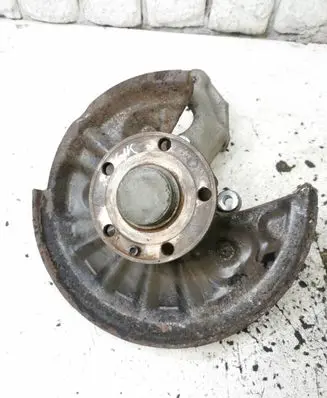 Volkswagen PASSAT B8 Rear wheel hub