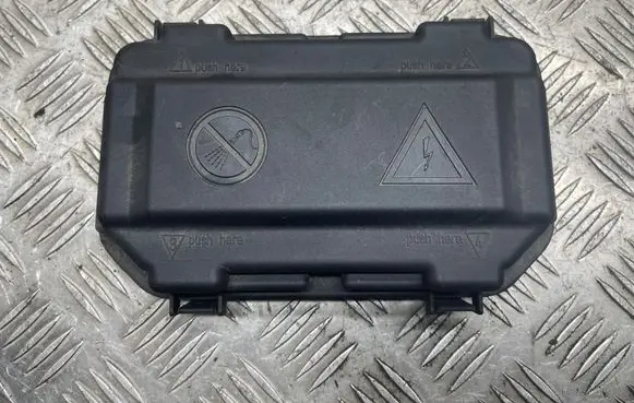 BMW 3 F30 F35 F31 Fuse box cover 9224872 10688710