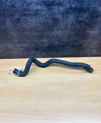 BMW 5 E60 E61 Engine coolant pipe/hose 6910757