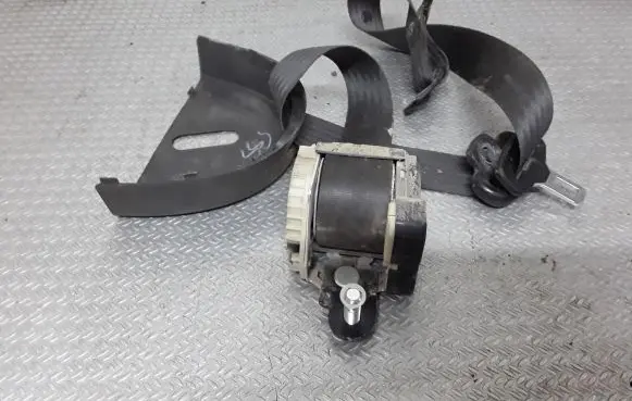 Fiat Doblo Rear seatbelt