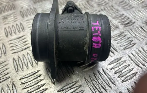 Volkswagen Jetta V Mass air flow meter 038906461B
