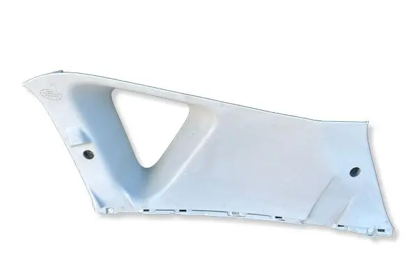 Toyota Verso Rear side glass trim 