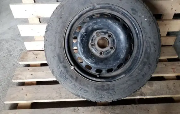 Volkswagen PASSAT B5.5 R15 spare wheel 4A0601025J
