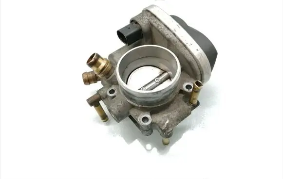 Opel Astra H Electric throttle body valve 55560398