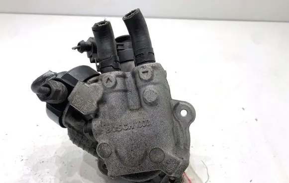 Audi A4 S4 B8 8K Fuel injection high pressure pump 0445010507