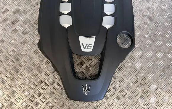 Maserati Ghibli Engine cover (trim) 