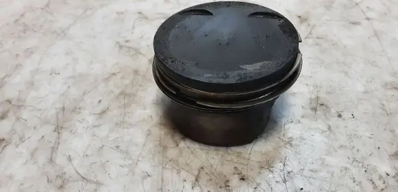 Piston