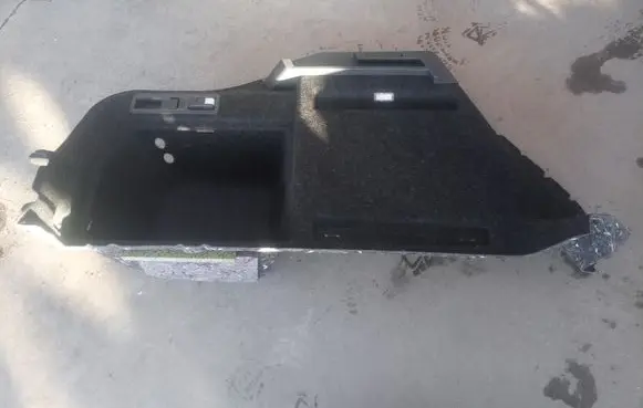 Skoda Superb B8 (3V) Trunk/boot lower side trim panel 3V5867427AK
