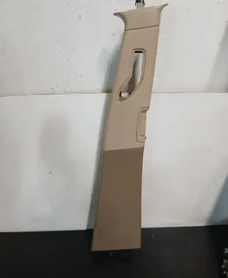 Volvo S60 (B) pillar trim (top) 1882