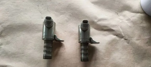Ford Mustang V Camshaft vanos timing valve AT4E-6B297
