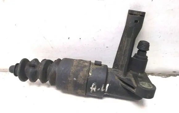 Audi A4 S4 B6 8E 8H Clutch slave cylinder 8E0721257B