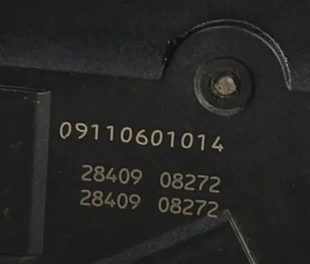 Volkswagen Polo Throttle valve 03D133062E