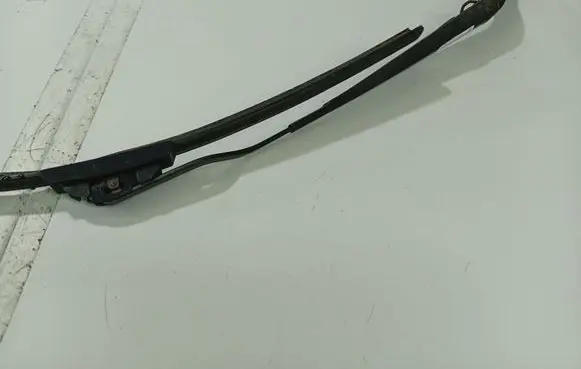 Opel Signum Front wiper blade arm 09185812