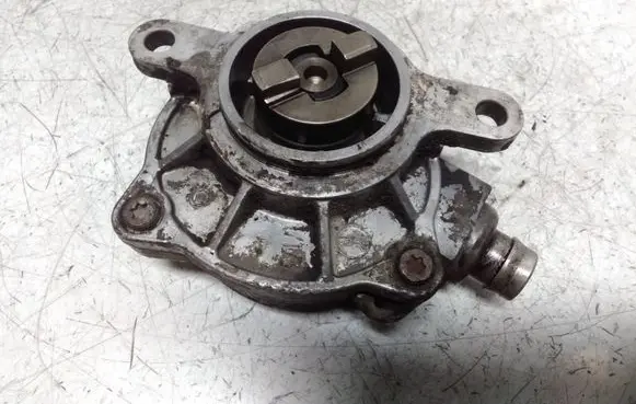 Renault Master II Vacuum pump 8200102535 B110398