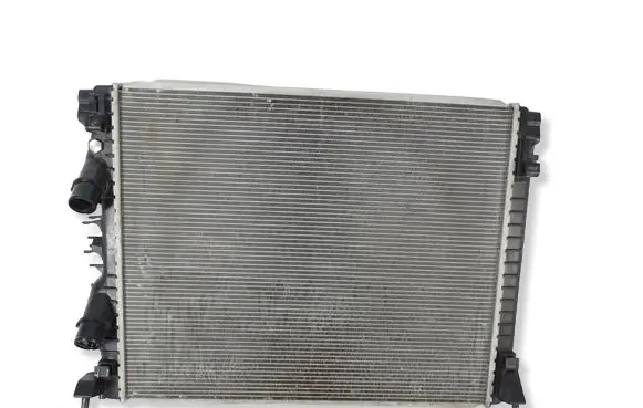 Maserati Levante Coolant radiator 670030884 16478746