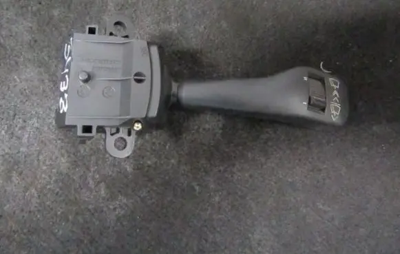 BMW 3 E46 Wiper control stalk 8363669 01204020