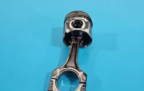 Toyota RAV 4 (XA20) Piston 1CD IMPRK1577925