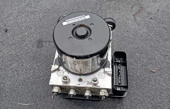 Subaru Outback ABS Pump 27536AJ030