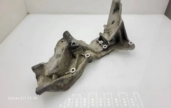 Generator/alternator bracket