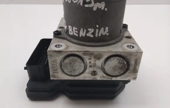 KIA Rio ABS Pump 589201W770