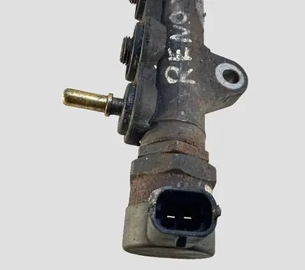 Renault Trafic II (X83) Fuel main line pipe 8200842432 0445214155 011741L3
