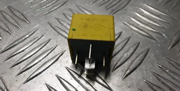 Renault Trafic II (X83) Other relay 7700844253