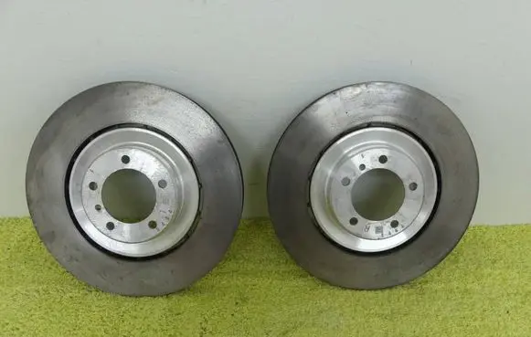 Porsche Macan (95B) Front brake disc 95C615301J 95C615302J