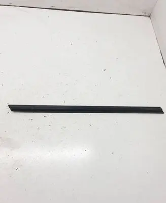 Other sill/pillar trim element