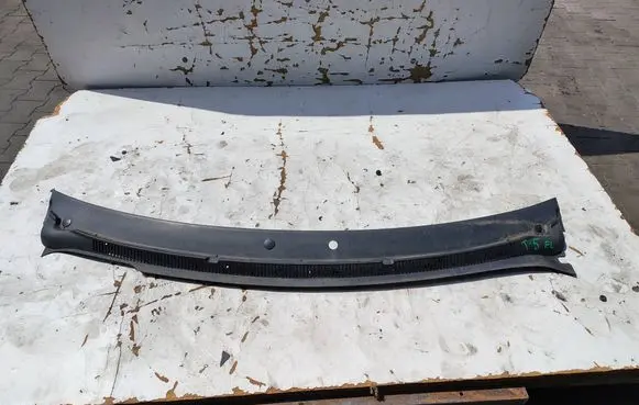 Volkswagen Transporter - Caravelle T5 Wiper trim 7H0819403A
