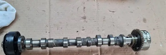 Chrysler Pacifica Camshaft 05048043AD 030AD