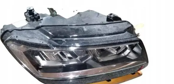 Volkswagen Tiguan Headlight/headlamp 5NB941036E 0301101232