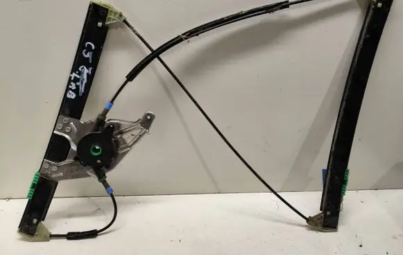 Front window lifting mechanism without motor