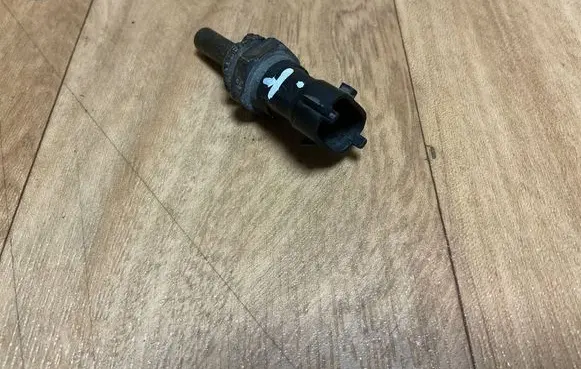Saab 9-3 Ver2 Coolant temperature sensor 