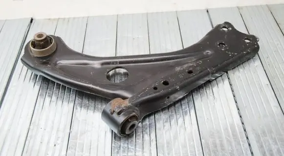 Peugeot 3008 II Front lower control arm/wishbone 9846329080