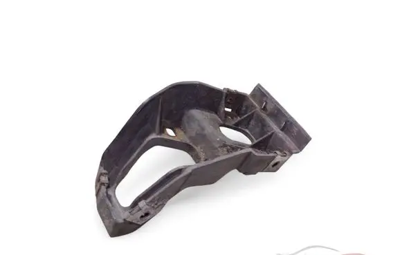 Fender mounting bracket