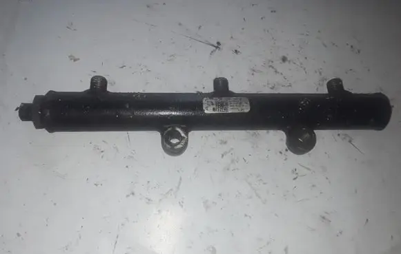 Land Rover Discovery 3 - LR3 Fuel main line pipe A2C20001291 4R8Q90280BC Y4601374