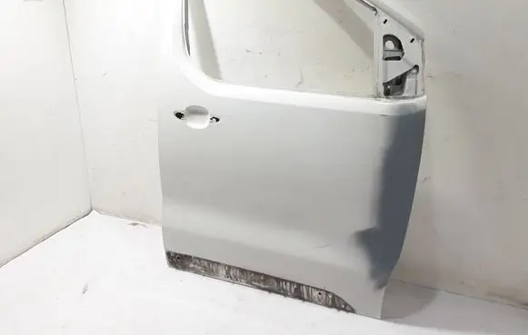 Peugeot Expert Front door 9811893580