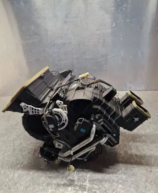 KG Mobility Tivoli XLV Interior heater climate box assembly housing 6940035224 4709279 1604261178