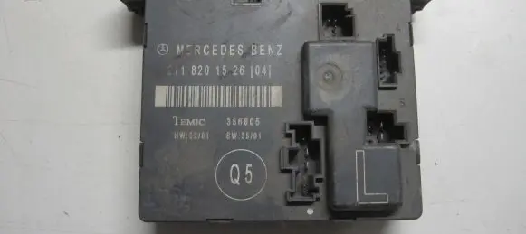 Mercedes-Benz E W211 Door control unit/module 2118201526