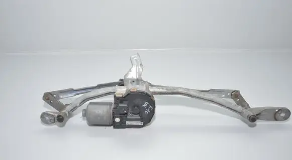 Front wiper linkage