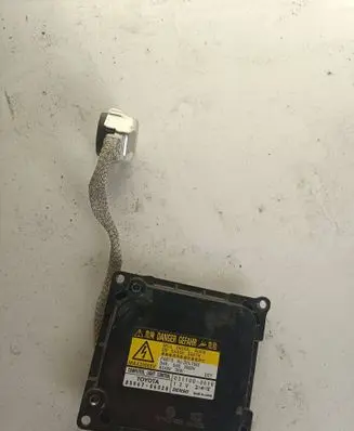 Toyota Venza Xenon control unit/module 8596706020 MAX25000V 10R032556