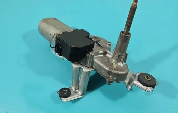 Rear window wiper motor