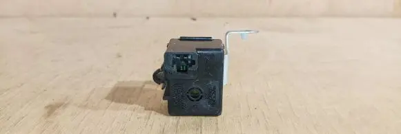 Toyota Avensis T250 Horn buzzer relay 8665013010 0689003570 DENSO
