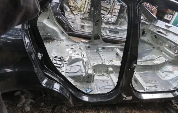 Ford Ecosport Pillar (middle) GMAUTO4574097