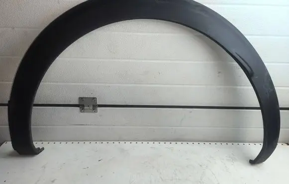 Peugeot 3008 II Rear arch trim 9825289177