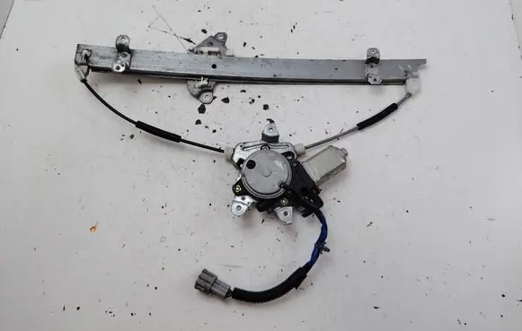 Nissan X-Trail T30 Front door window regulator with motor 807318H301 0176057B
