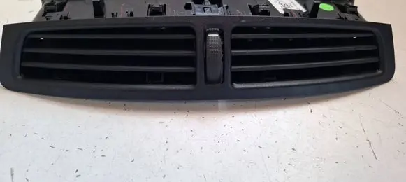Ford C-MAX II Dash center air vent grill AM51R01815 07468