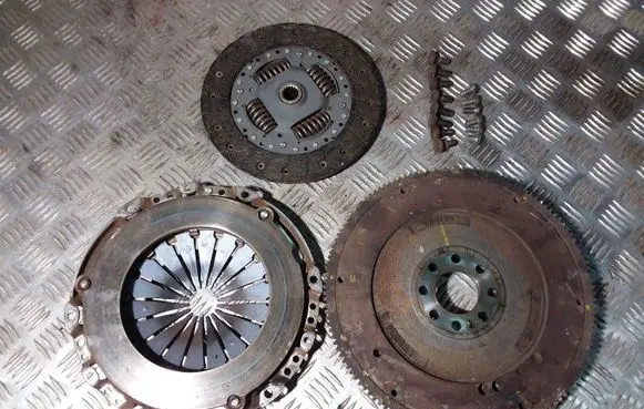 Peugeot Partner Clutch set kit 990026 323051510
