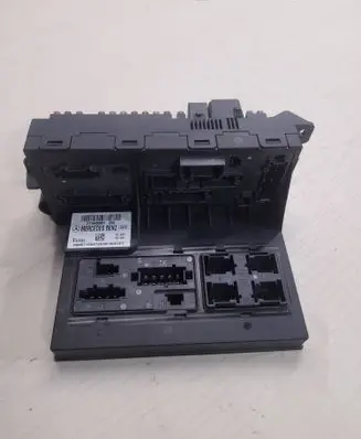 Mercedes-Benz E W211 SAM control unit 2115453901