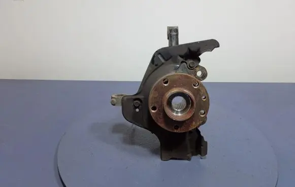 Fiat Tipo Front wheel hub spindle knuckle